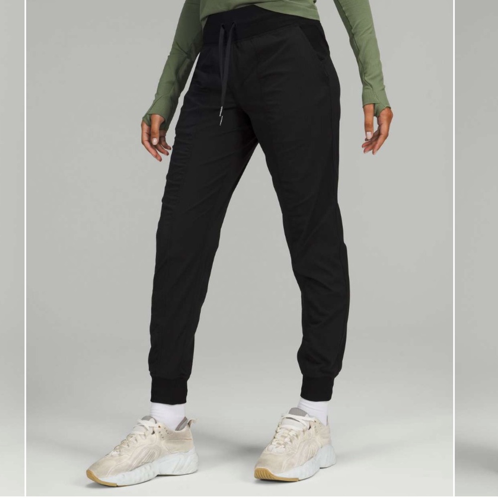 Lululemon Dance Studio Mid-Rise Jogger black size 6 W5ENMS